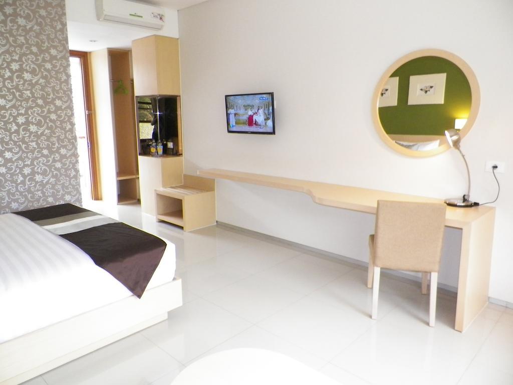 Hotel Tibera Taman Cibeunying Bandung Exterior foto